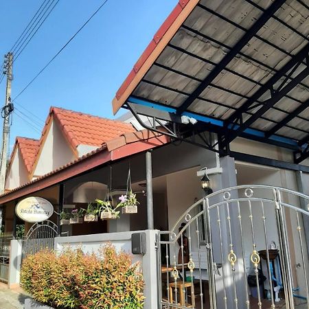 Rutcha Homestay Betong รัชชา โฮมสเตย์ เบตง Exterior photo