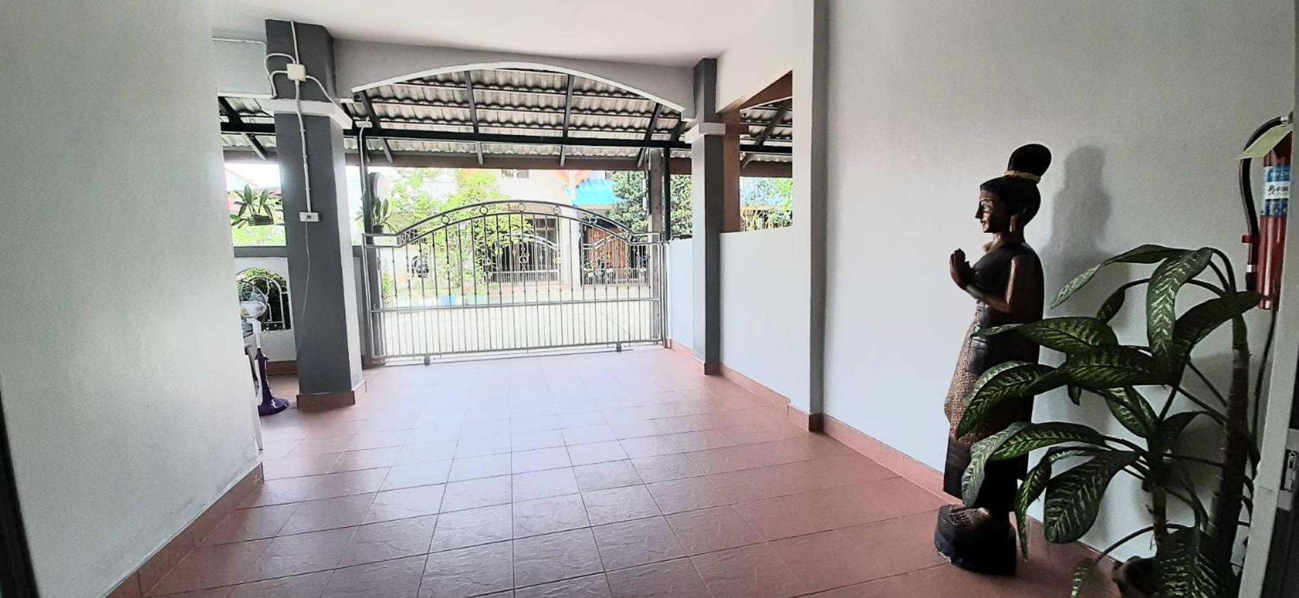 Rutcha Homestay Betong รัชชา โฮมสเตย์ เบตง Exterior photo